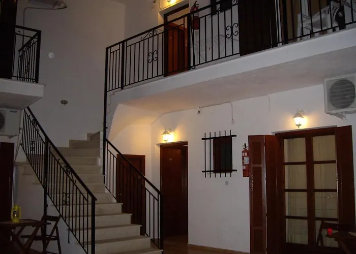 Guest house Aivaliotis House *