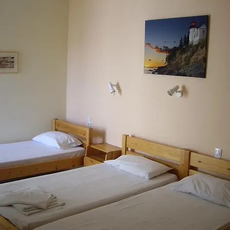 بيت ضيافة Aivaliotis House