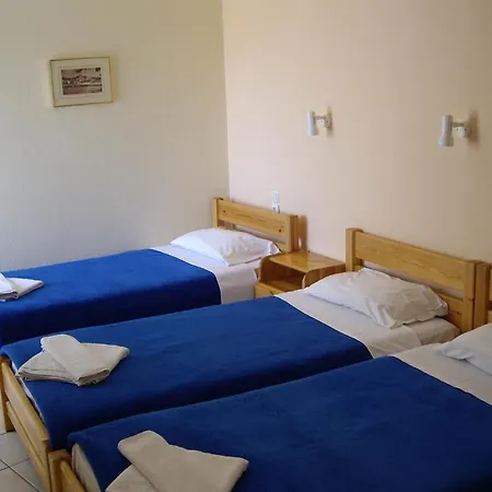 Aivaliotis House بيت ضيافة *