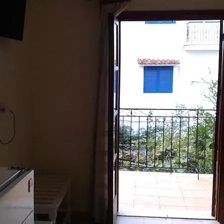بيت ضيافة Aivaliotis House *